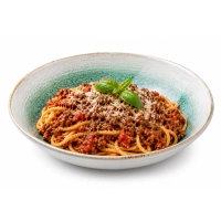 Onze pasta bolognese bestaat uit gekruid gehakt in huisgemaakte bolonesesaus.