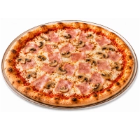 Tomatensaus, kaas, ham en champignons.